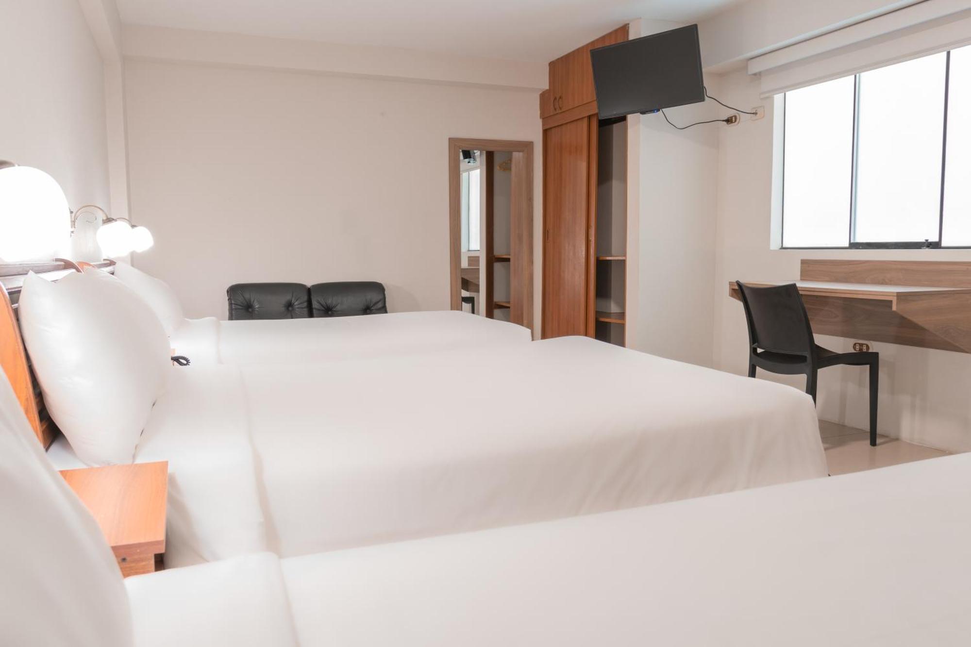 Hotel Alexander Trujillo Phòng bức ảnh