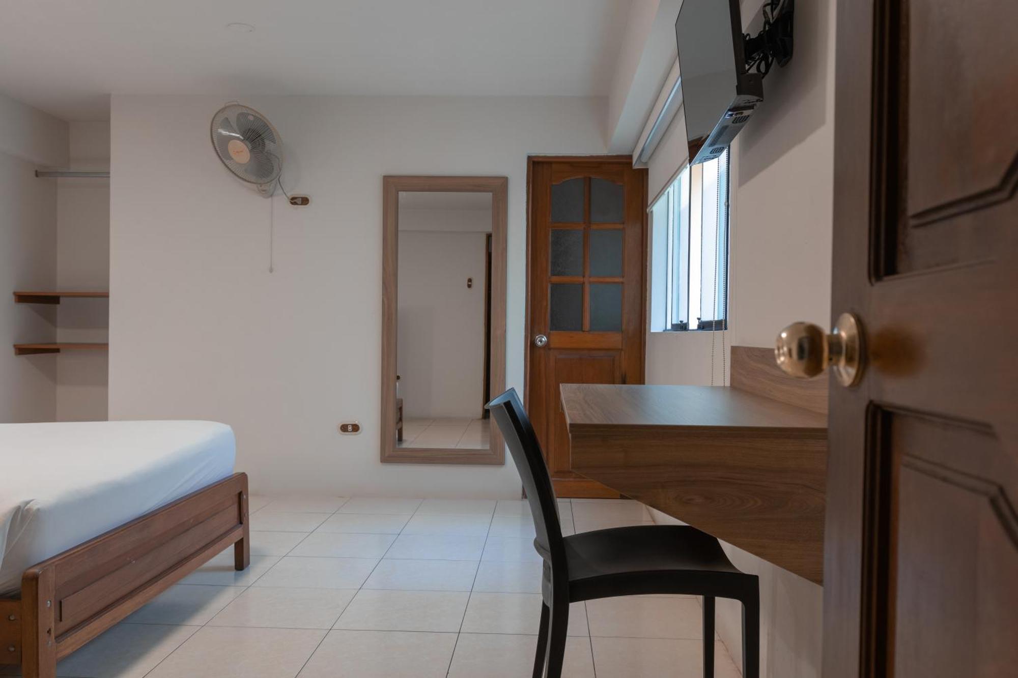 Hotel Alexander Trujillo Phòng bức ảnh
